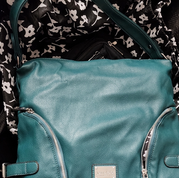 Jenna Kator. Gently used bag. Hunter green. - Picture 2 of 8